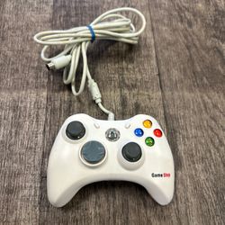 GameStop Xbox 360 Wired Controller BB-070 - White - No USB Adapter
