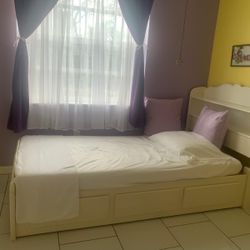 Twin Storage Bed with Drawers/Cama Twin con Cajone