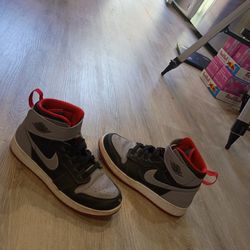 Used Jordans high tops size 7