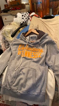 Tenn hoodie size medium