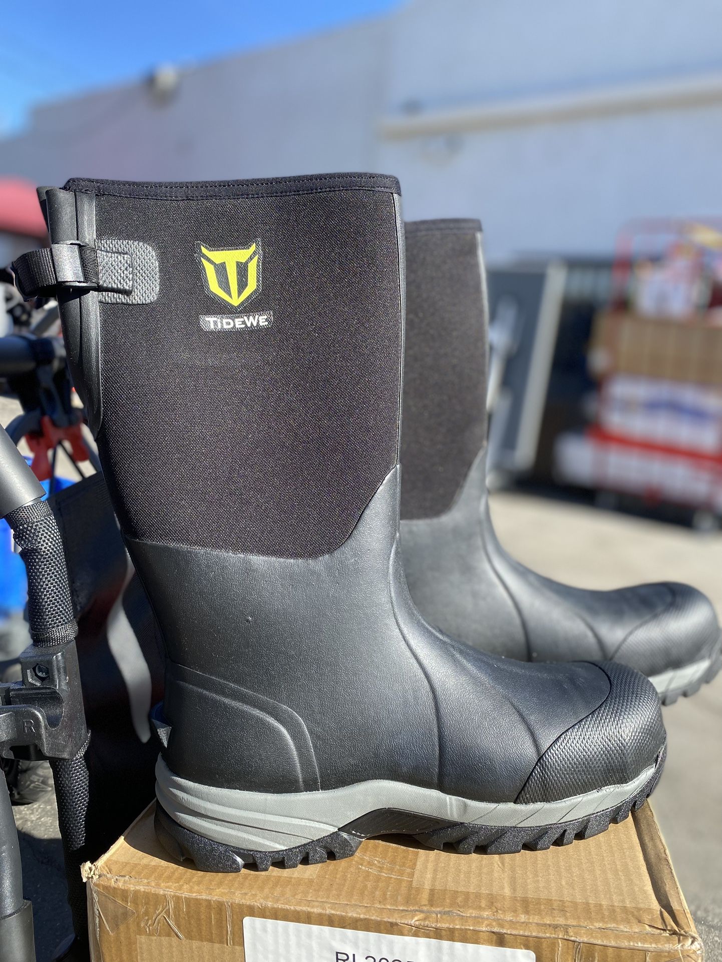 TIDEWE Work Boots Puncture-Proof with Steel Toe & Shank,(Black,Size 11)