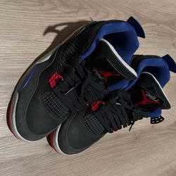 Jordan 4 !