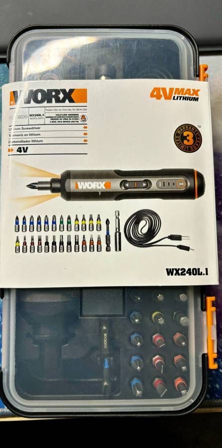 WORX 4Volt Max Lithium-Ion Cordless Rechargeable Screwdriver Kit with Charger, Hard Shell Case and LED Lights
