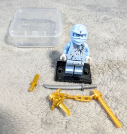 LEGO Ninjago Zane NRG With 3 Weapons