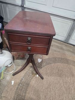 Duncan phyfe sewing cabinet table