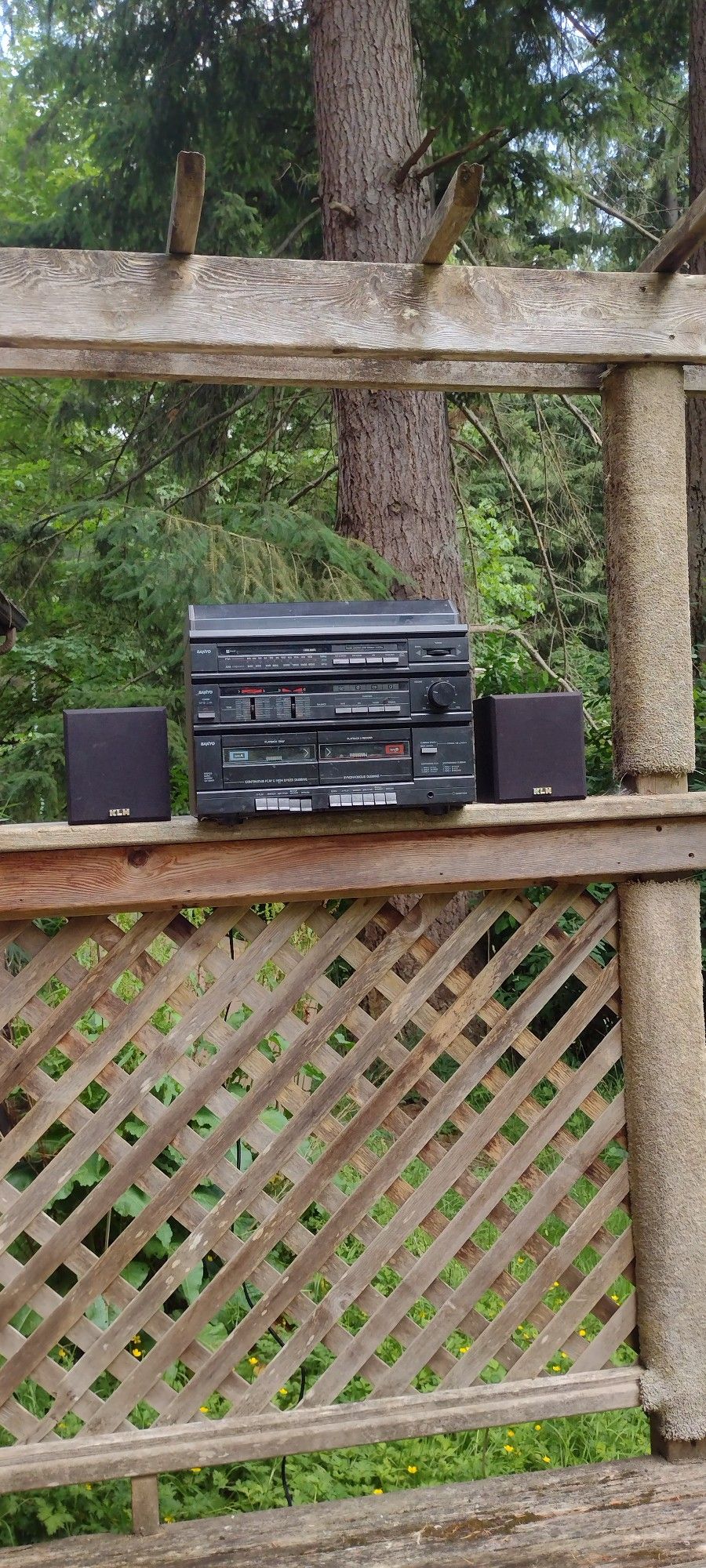 VINTAGE SANYO ALL IN ONE STEREO MUSIC SYSTEM