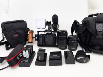 Canon EOS 70D Camera Bundle – 2 Lenses, RØDE Mic, Cage Rig, Batteries, Chargers & Bags
