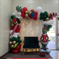 Custom Organic Balloon Garland 