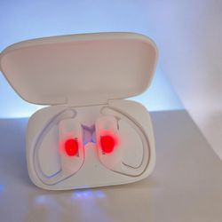 NEW 2BOOM LOUD HEADPHONES WITH EXTRA EARBUDS SIZES