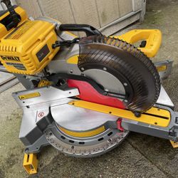 Dewalt Flexvolt 12” Compound Sliding Miter Saw