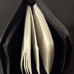 💿 Case Logic CD / DVD Case Wallet, Protective Sleeves 32 Discs, Zipper (new)