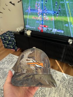 Sitka mid pro trucker hat