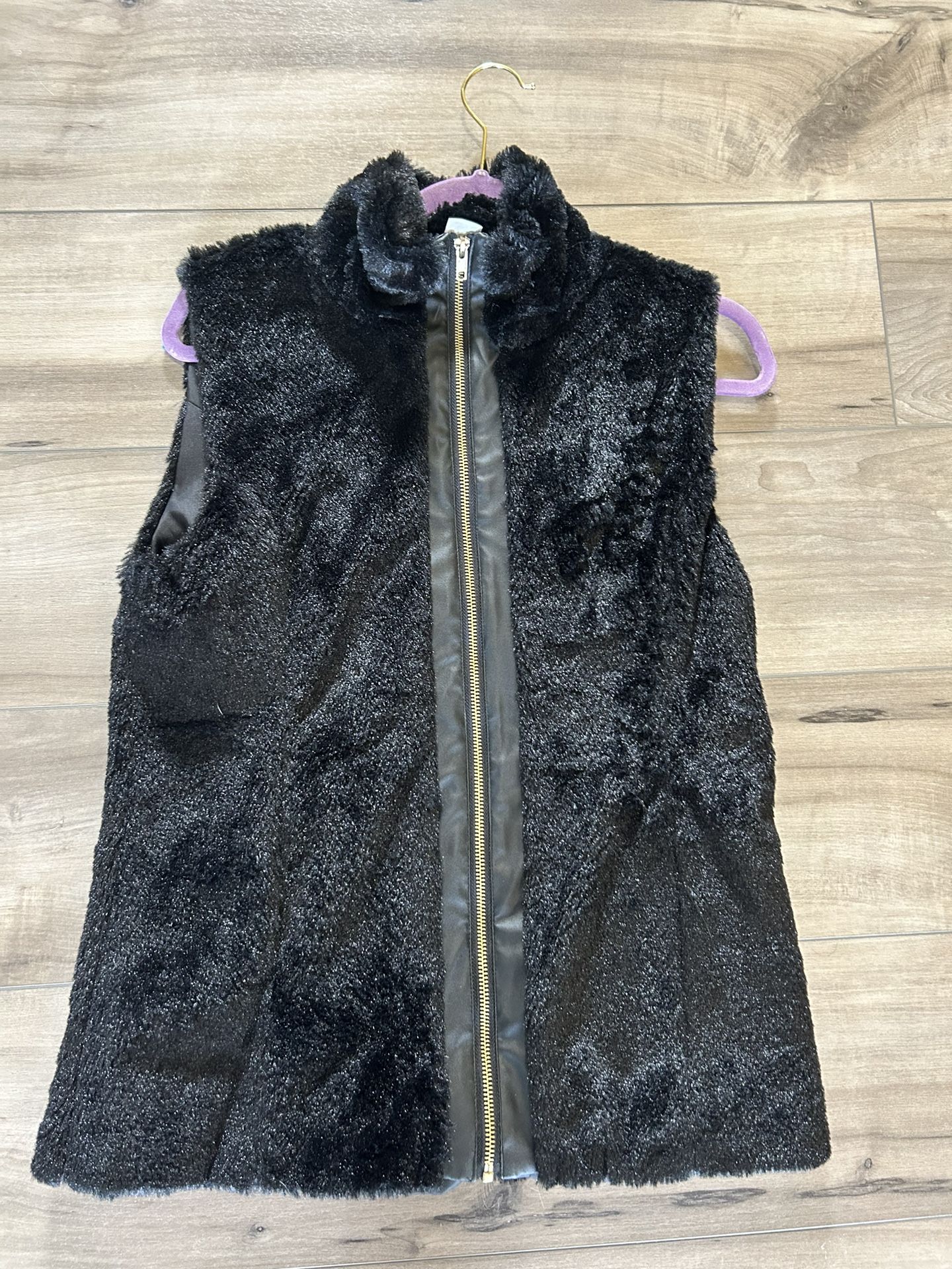 Women’s Vest Small 4-6 Black Faux fur