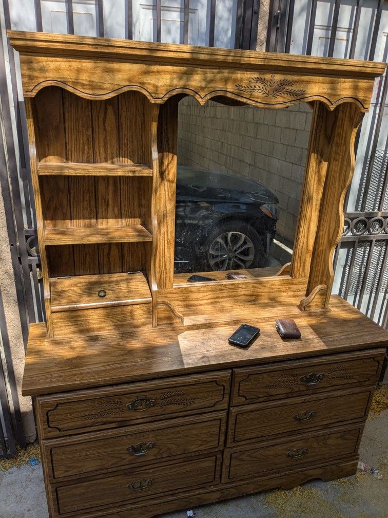 Wood Dresser