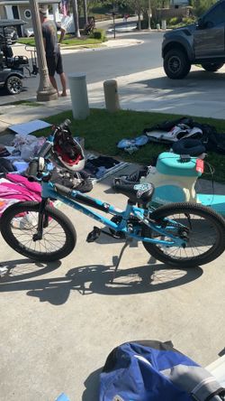 Haro Blue Childrens Bike