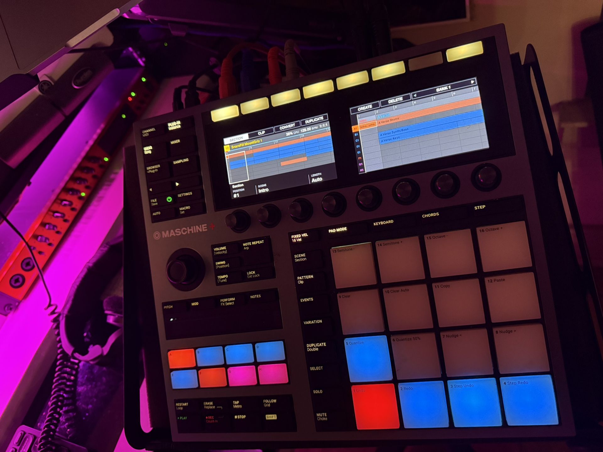 Native Instruments Maschine+ (Standalone) β w/ 36 Expansions β Like New