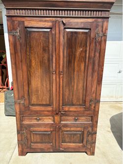 Armoire