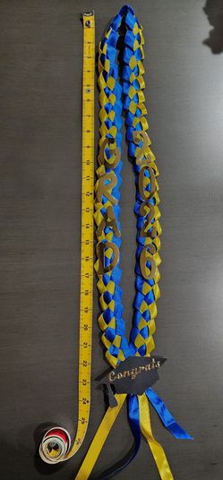 🎓 Blue & Gold Graduation Ribbon Lei – $15 🎓