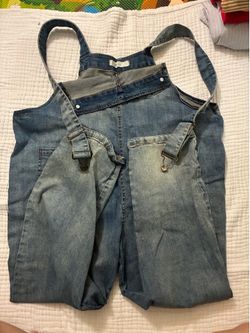 Maternity clothes- pregnancy pants Jeans and leggings