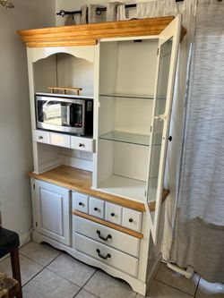 Kitchen Hutch / China Cabinet