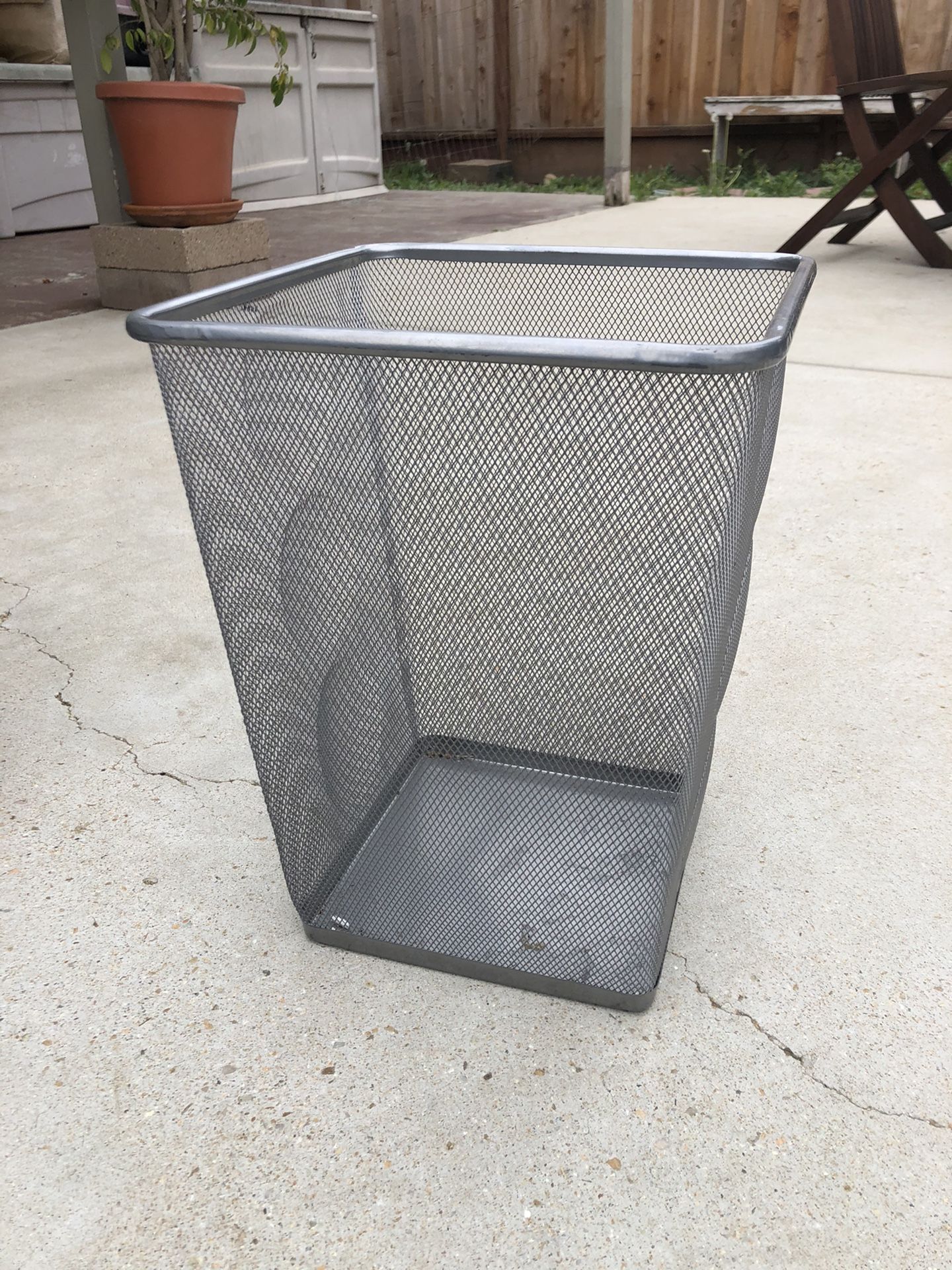 Amazon Basic Trash Cans