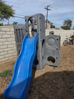 Little tykes playset perfect condition $30 OBO Montebello