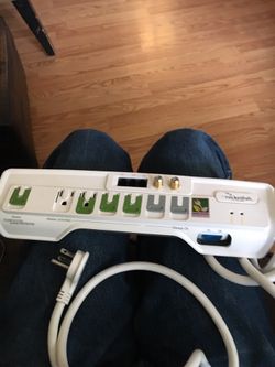 Rocket fish 7 outlet surge protector