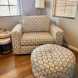 Oversized Chair with Ottoman 