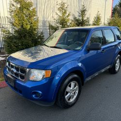 2011 Ford Escape XLS Sport (4-Cyl)