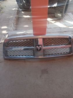 2012 Ram grille