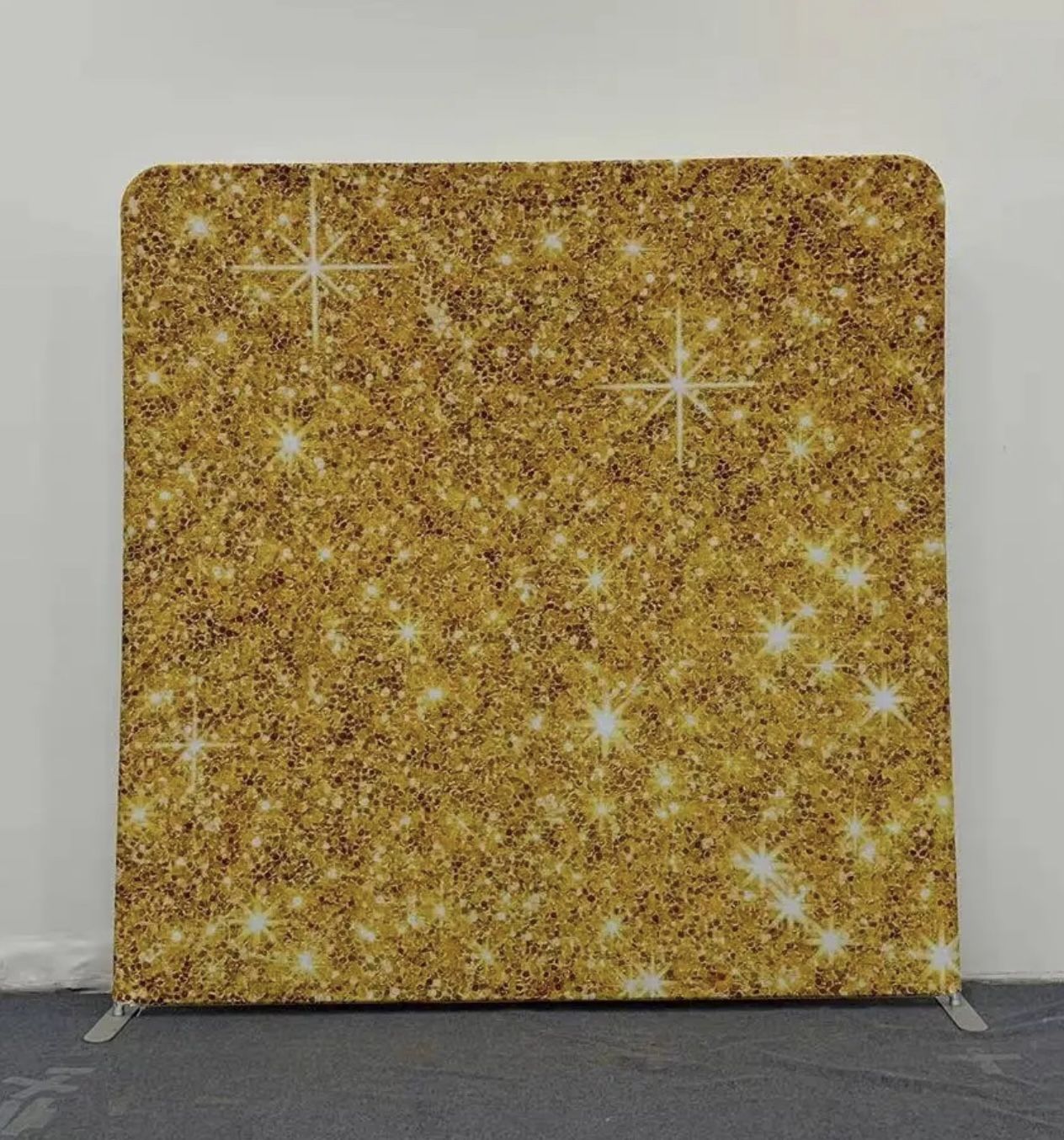 8x8 Tension Backdrop Gold Sparkle And White On The Other Side