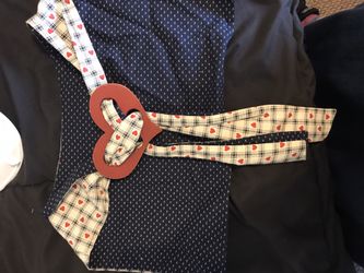 Vintage square removable “boat” collar with wooden heart