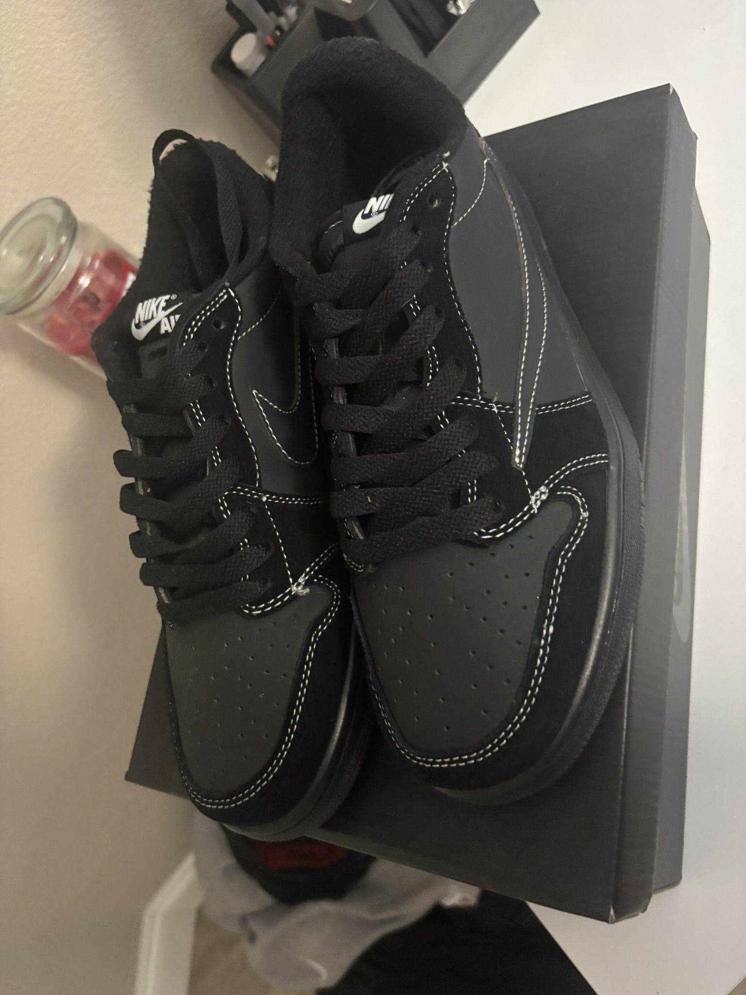 Air Jordan 1 Retro Phantom Black 