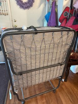 Folding Rollaway Cot with Mattress