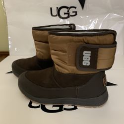 UGGS Kid’s Insulate  Boots