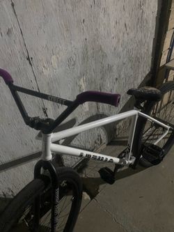 Lmk street co bars comes with black grips