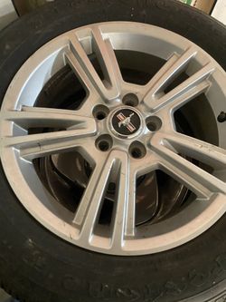 Mustang rim 17 inch new tire
