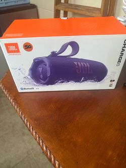 JBL Charge 6 - Portable waterproof & drop-proof Bluetooth speaker, Bold JBL Pro Sound with AI Sound Boost, 28Hrs of Playtime, Built-in powerbank & com