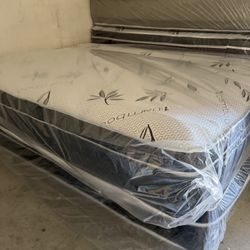 Full Size Plush Pillow Top