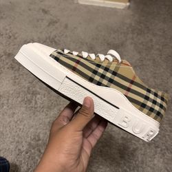 Burberry Shoes 