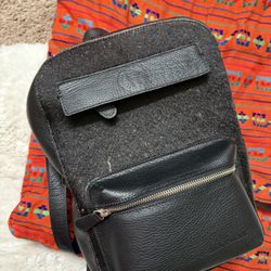 Black Ala Pilar Backpack