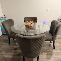 DINING TABLE WITH CHAIRS
