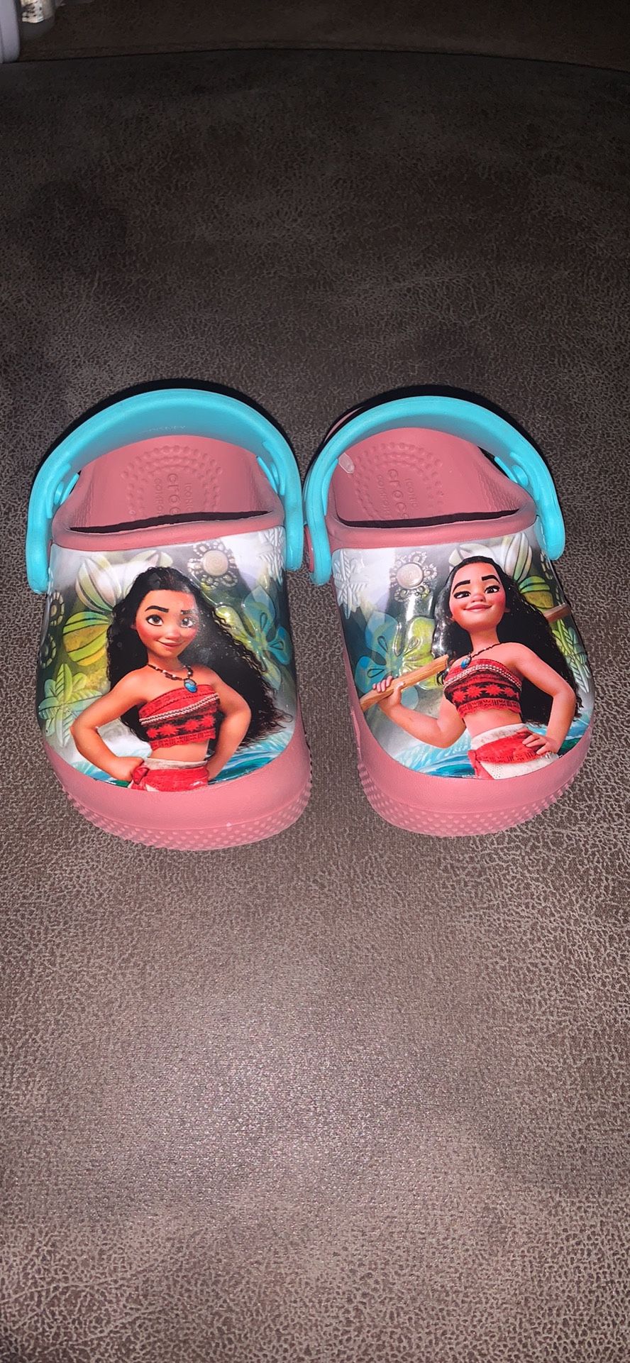 Moana babygirl sz 5Crocs