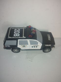 Large Metro Police Toy SUV Unit 208 - it's 13 inches Long