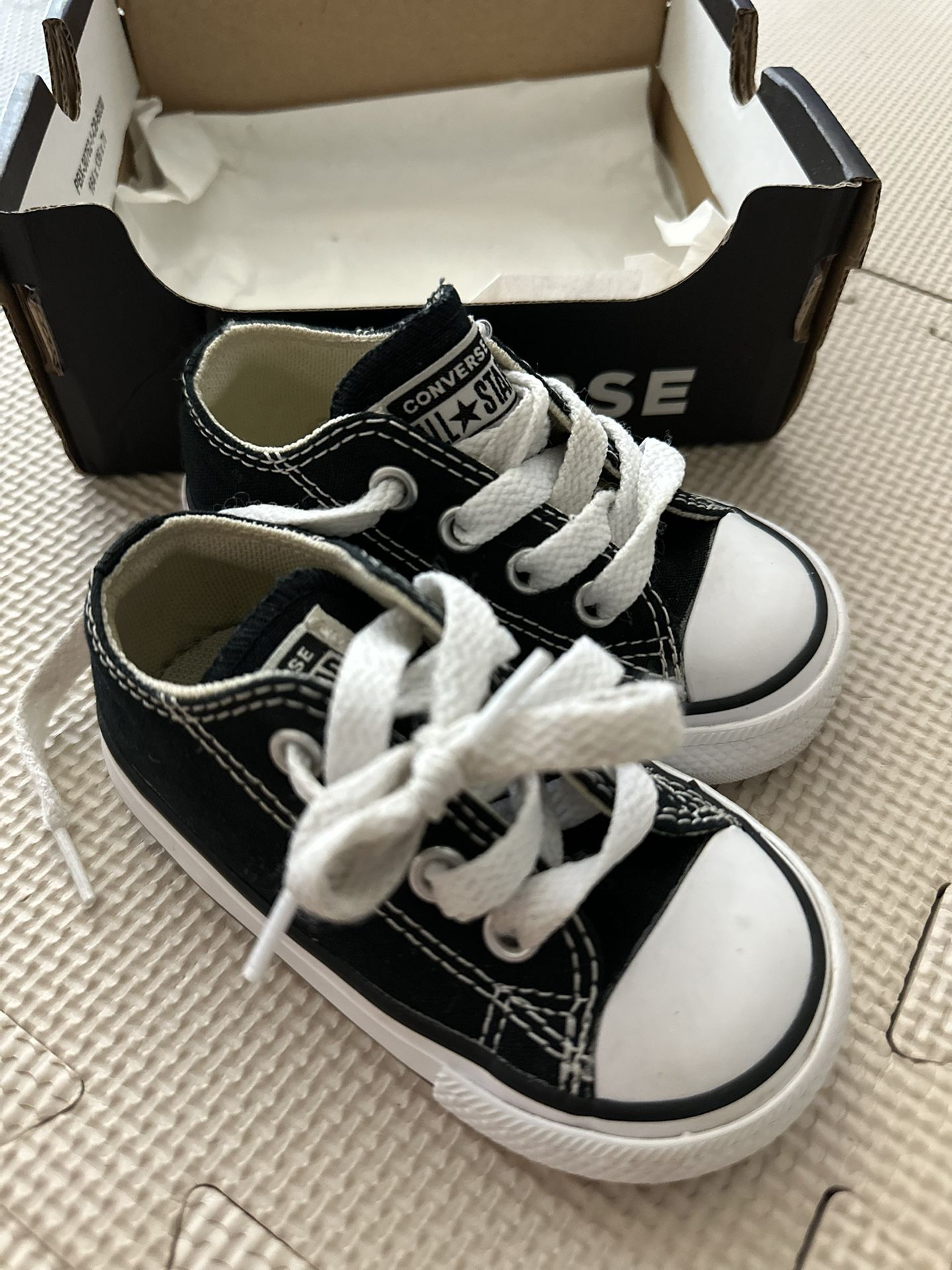 Converse Infant - Size 5
