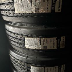 New 225/70/19.5 Montreal MAR91 tires