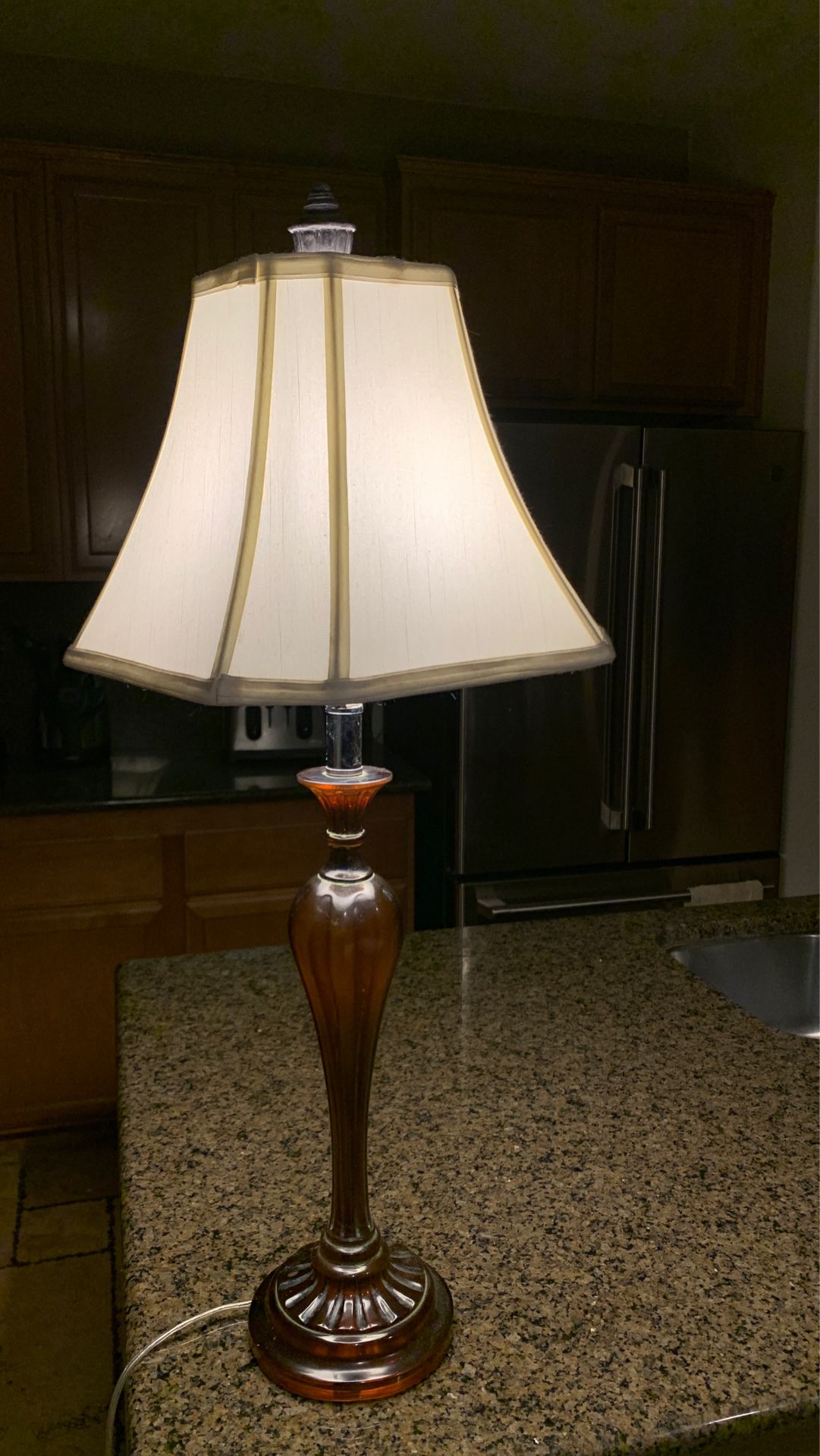 Table lamp