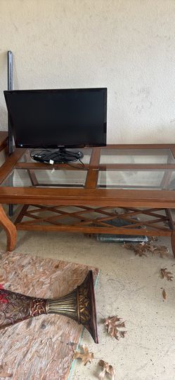 Coffee table and side table