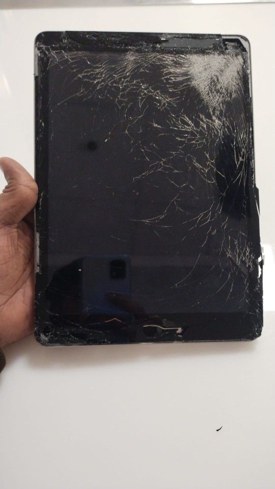 Iphones, Ipads, Macbooks & Plenty More!