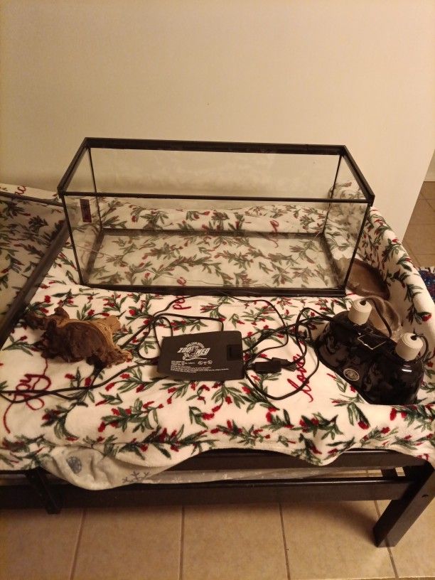 Animal Tank All Included ....$90 Or Best Offer